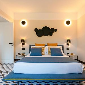 Deluxe Double Room Bath